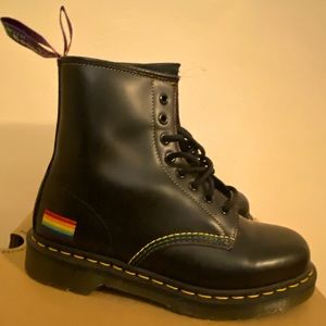 LIMITED EDITION Dr. Martens Pride 1460